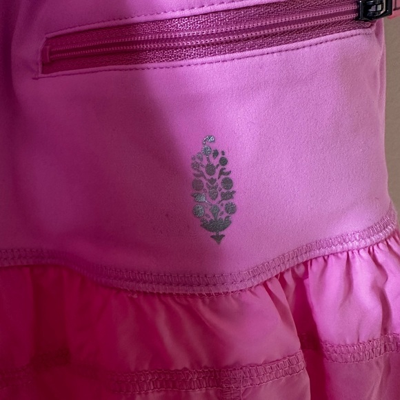 FREE PEOPLE MOVEMENT SHORT ROMPER 
SZ LG NEW CONDITION NEVER WORN - Picture 3 of 4